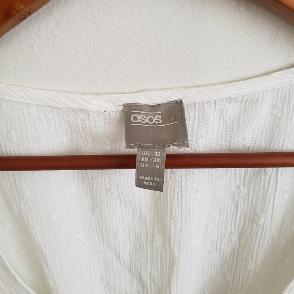 ASOS white lace up cutout crop top - Picture 4 of 7